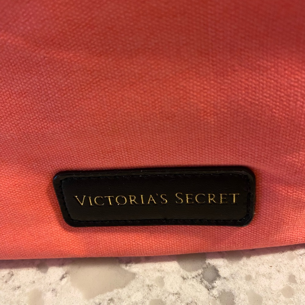 NWT Victoria’s Secret travelcase,canvas, compartments, retails for $70. - Picture 3 of 10